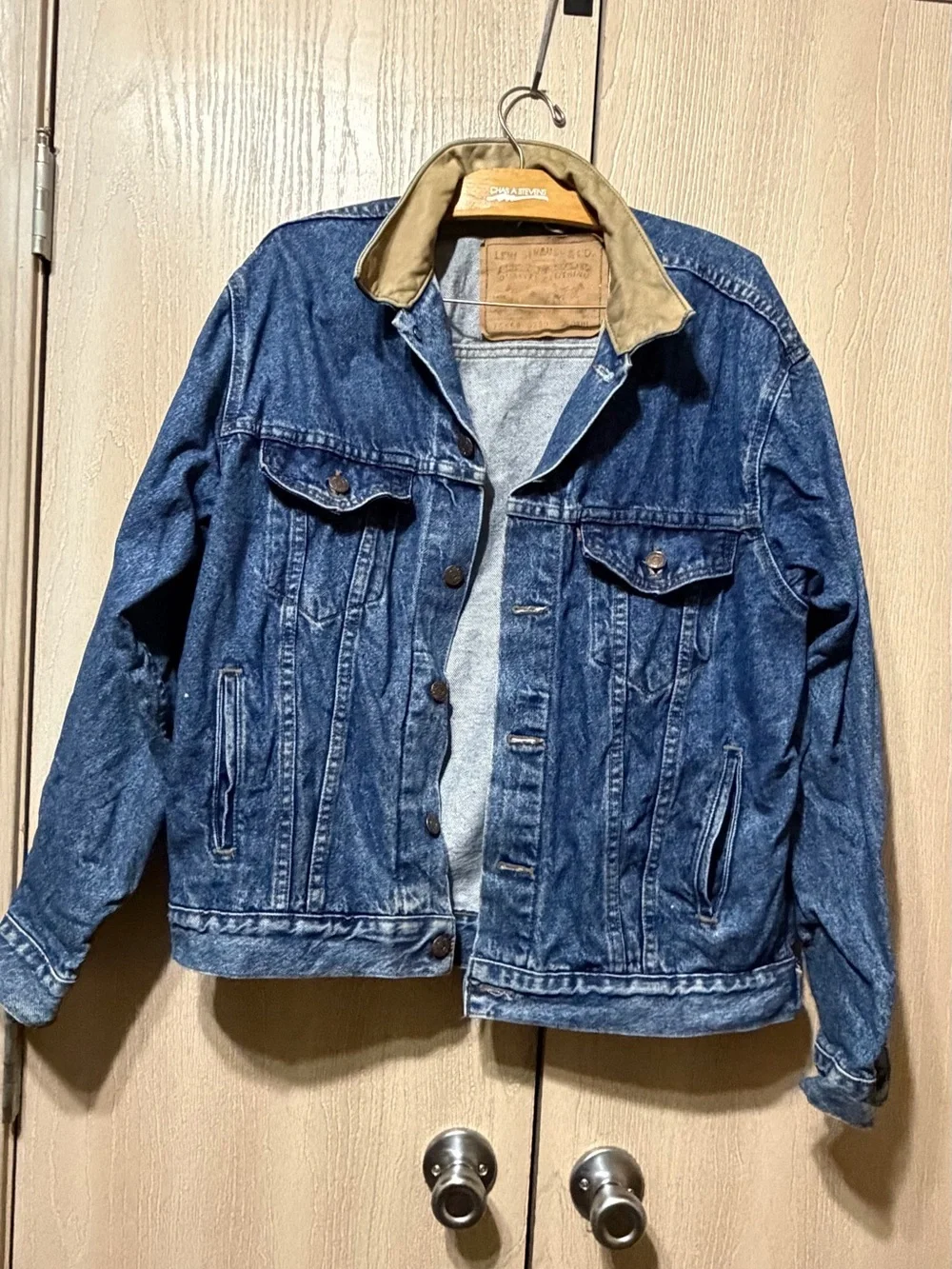 Vintage Levi’s Denim Trucker Jacket Blanket Lined Tan Collar USA Medium 75590239